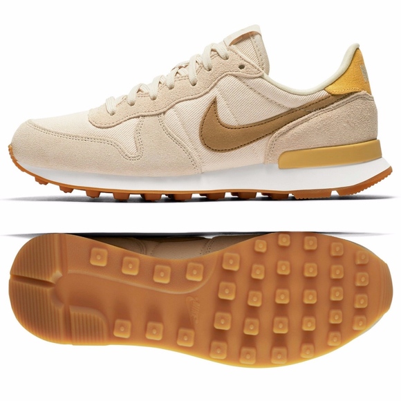nike internationalist beach